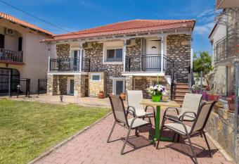 Lena Apartments II has Balcony rooms