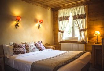 Le Relais Du Mont Blanc has Balcony rooms