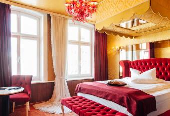 Hotel Village allows 18 year olds to book a room