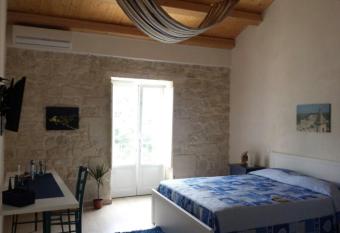 Amaca Iblea has Balcony rooms