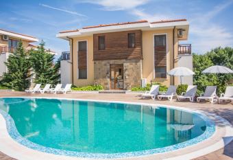 VIP Apartments in Sozopol has Balcony rooms