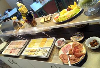 Haus am Kurpark Hotel Garni allows 18 year olds to book a room