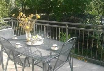 Holiday house between the sea and lakes has Balcony rooms