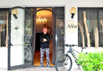 Hotel Anna Gabicce Mare has Balcony rooms