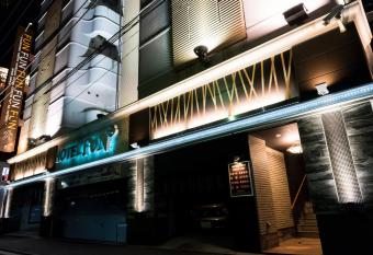 Fun3 -Adult Only- allows 18 year olds to book a room