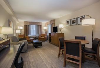Holiday Inn Saratoga Springs By IHG has rooms with a private hot tub