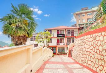 Super OYO Capital O 3639 Hotel Pioneer allows 18 year olds to book a room