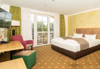 Hotel Brauerei Gasthof H  hn has Balcony rooms