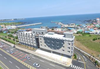 The Stay Century Hotel has Balcony rooms