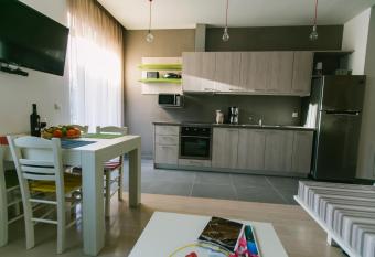 Maistros Kardamyli Apartments has Balcony rooms