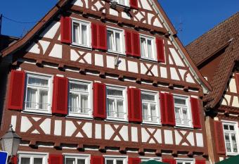 Hotel-Restaurant Ratsstube allows 18 year olds to book a room