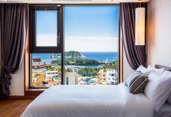 Hotel Alegria Seogwipo has Balcony rooms