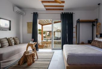 Olive Mykonos Villas allows 18 year olds to book a room