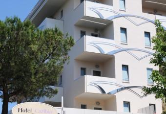 Hotel Caribia Pinarella has Balcony rooms
