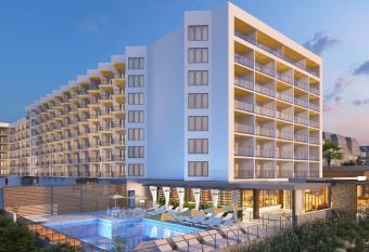 Delta Hotels by Marriott Virginia Beach Waterfront Suites has Balcony rooms