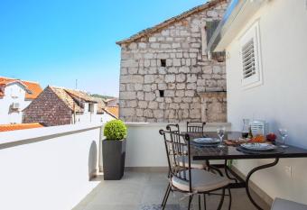 Apartment Heart of Trogir has Balcony rooms