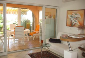 Exclusive 2 Bedroom Apartment - Croatia Sun and Sea - Garden with Barbecue - Sea View - Zrce Beach - Free Parking has Balcony rooms