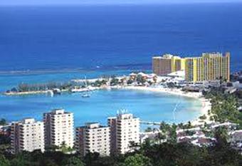 Turtle Beach Towers Apt 22 C - Ocho Rios allows 18 year olds to book a room