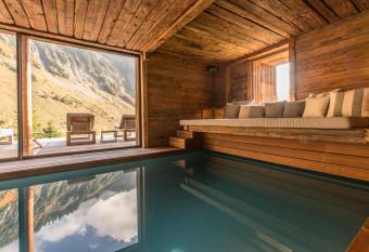 Chalet 1864 allows 18 year olds to book a room