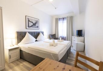 Hotel Bergheim allows 18 year olds to book a room