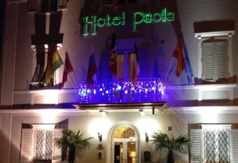 Hotel Paola allows 18 year olds to book a room