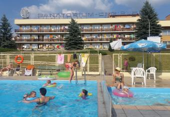 SANATORIUM RABKA ZDR  J Cegielski - w trakcie remontu has Balcony rooms