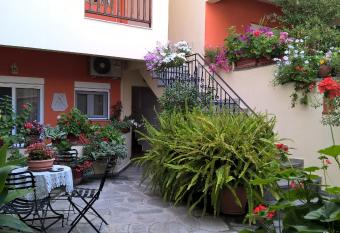 Muses allows 18 year olds to book a room