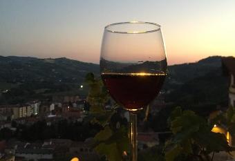 View & Wine has Balcony rooms