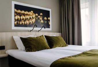 Best Western Hotel Svava allows 18 year olds to book a room