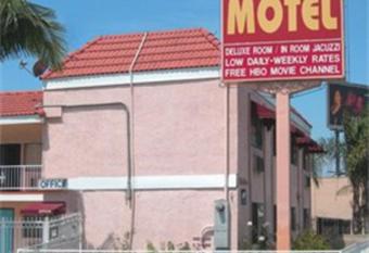 Royal Inn Motel Long Beach allows 18 year olds to book a room