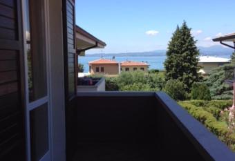 Bardolino Lake Apartments allows 18 year olds to book a room