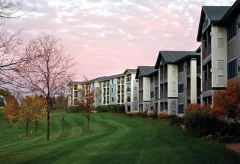 Holiday Inn Club Vacations At Lake Geneva Resort has Balcony rooms