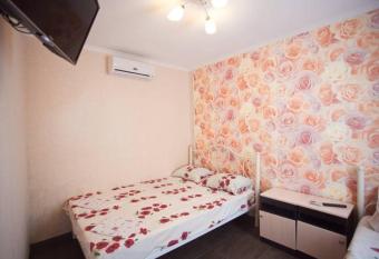 Mila Guest House has Balcony rooms