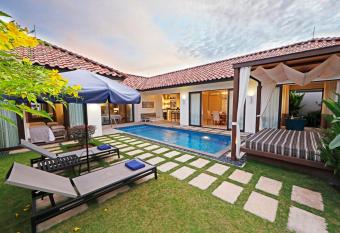 Pantai Indah Lagoi Bintan allows 18 year olds to book a room