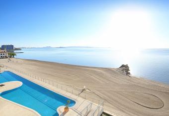 R288 La Manga Beach Club MangaNorte allows 18 year olds to book a room