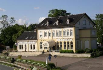 Hotel Kipphut allows 18 year olds to book a room