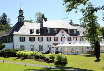 Schloss Auel Boutique Hotel & Design Golf Lodge has Balcony rooms