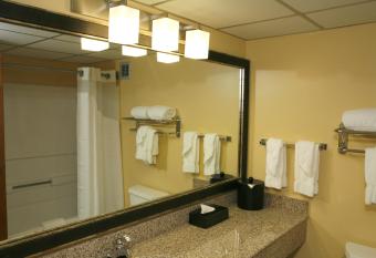 Best Western Plus Goldsboro has rooms with a private hot tub