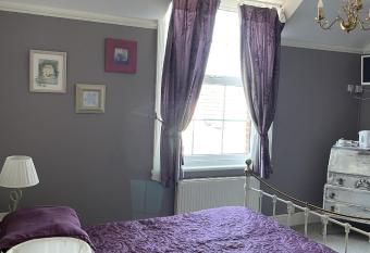 The Eagle Tavern allows 18 year olds to book a room