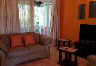 Lolo s 1bed Apt-Best location-2Balconies has Balcony rooms