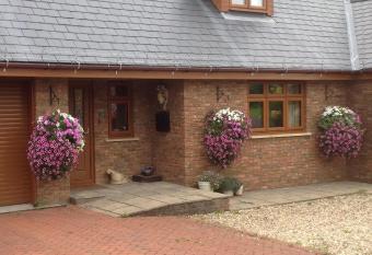 B&B Number 5 allows 18 year olds to book a room