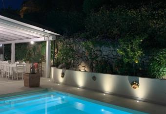 HOTEL MERCURIO SUL MARE - Fish restaurant and private beach has Balcony rooms