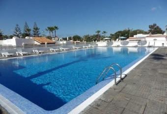 Casita Dayana - Costa del Silencio allows 18 year olds to book a room