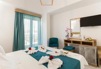 Castell Hotel allows 18 year olds to book a room