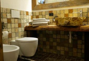 Agriturismo Baita De L ALL has Balcony rooms