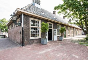 Boutique Hotel d Oude Morsch allows 18 year olds to book a room