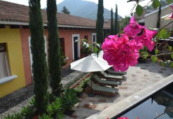 Villas Catalina has Balcony rooms