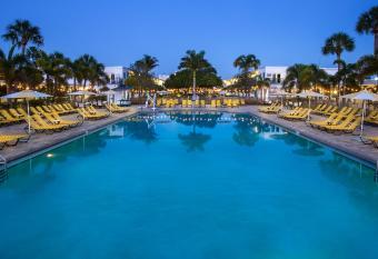 Postcard Inn On The Beach has Balcony rooms