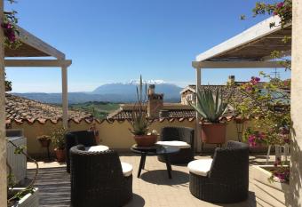 BellaVista Bike Stop has Balcony rooms