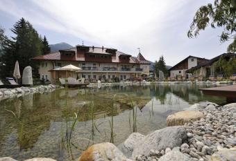 Wellnesshotel Sch  nruh - Adults only has Balcony rooms